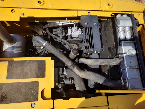 Used Komatsu PC130-7