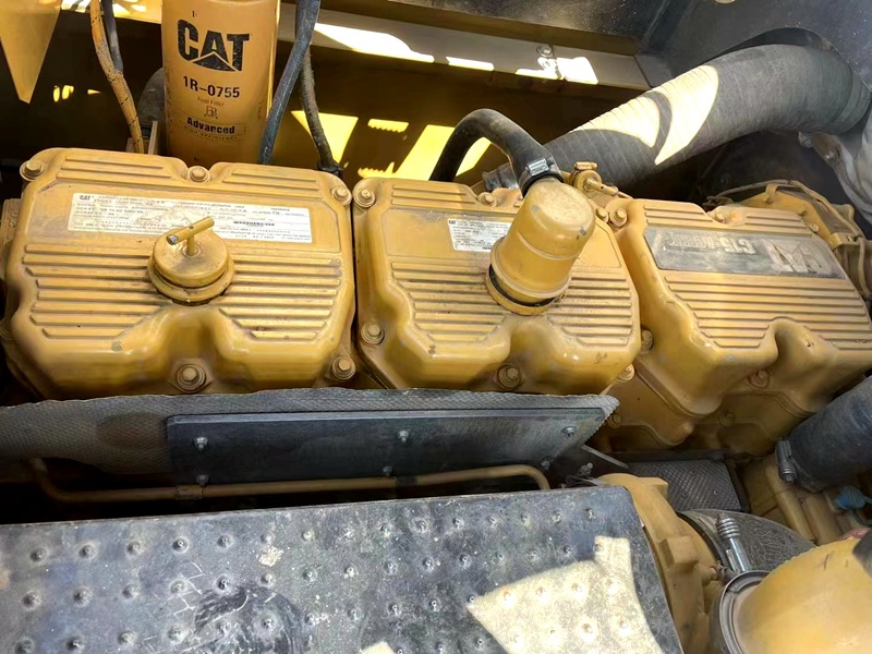 Used Caterpillar CAT374D