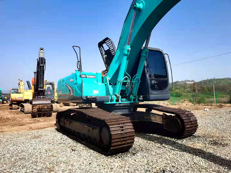 Used Kobelco SK260-8