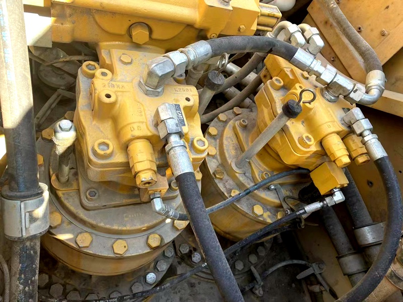 Used Caterpillar CAT374D