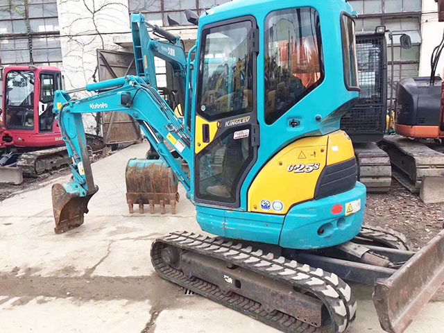 Used Kubota U25