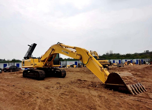 Used Komatsu PC300-7