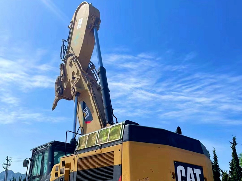 Used Caterpillar CAT374D