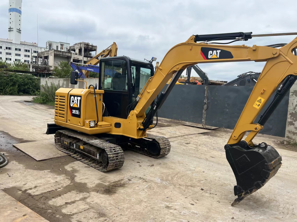 Used Caterpillar CAT305.5E2