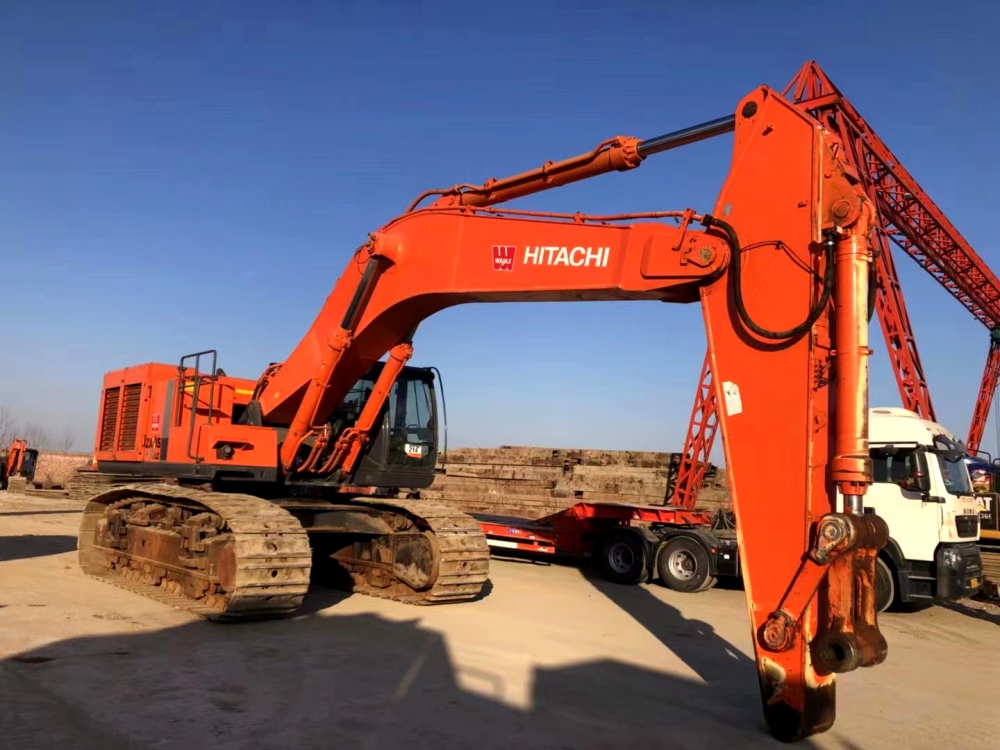 Used Hitachi ZX670-3