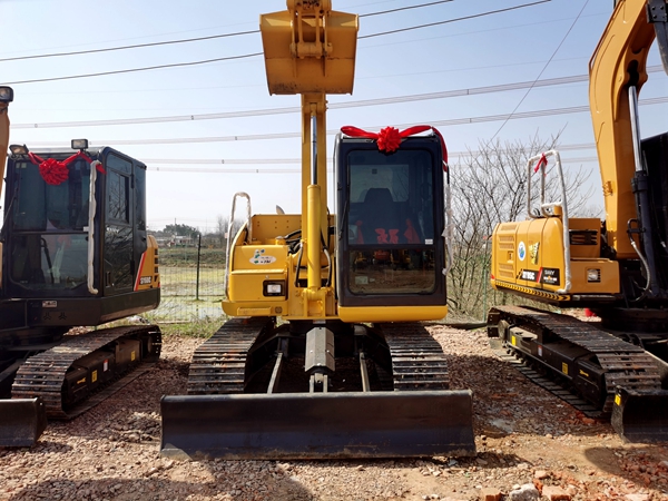 Used Komatsu PC70-8