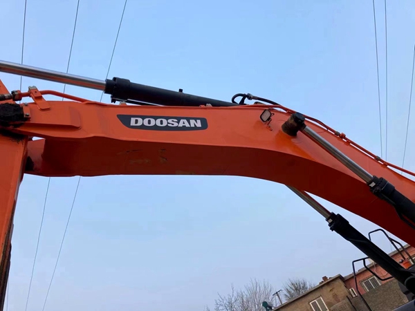 Used Doosan DX520LC-9C