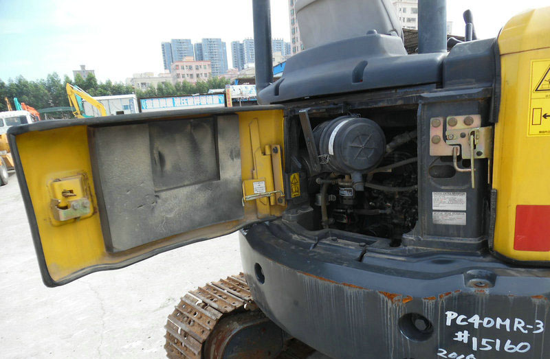 Used Komatsu PC40MR-3