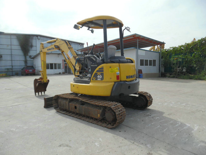 Used Komatsu PC40MR-3