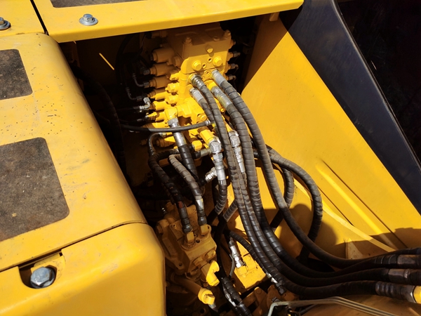 Used Komatsu PC130-7