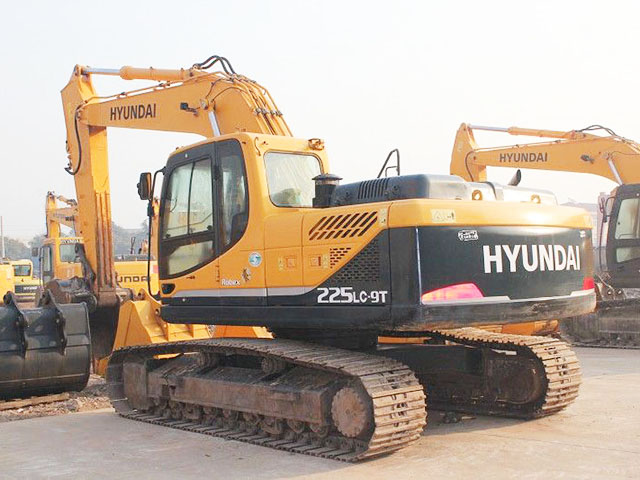 Used Hyundai R225-9T