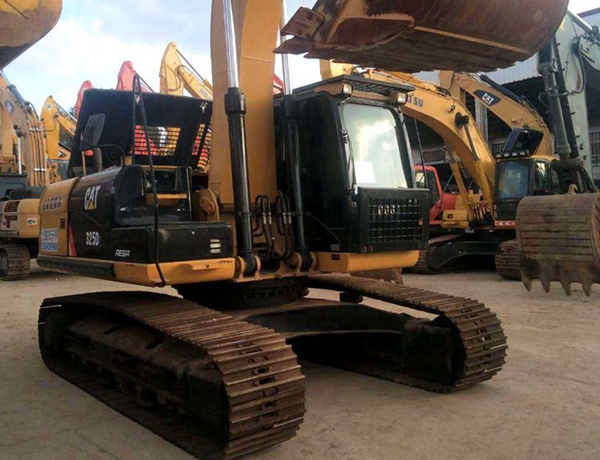 Used Caterpillar CAT325D