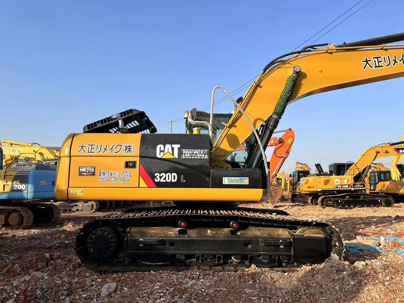 Used Caterpillar CAT320D