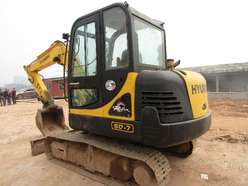 Used Hyundai R60-7