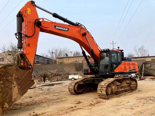 Used Doosan DX520LC-9C