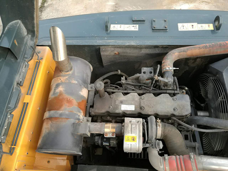 Used Hyundai R275VS