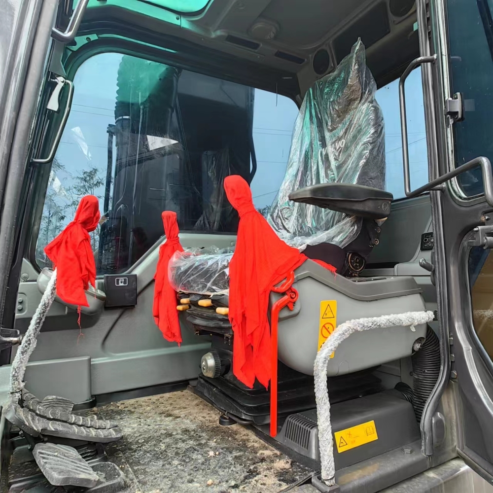 Used Volvo EC210