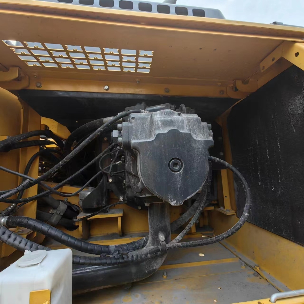 Used Komatsu PC450-8