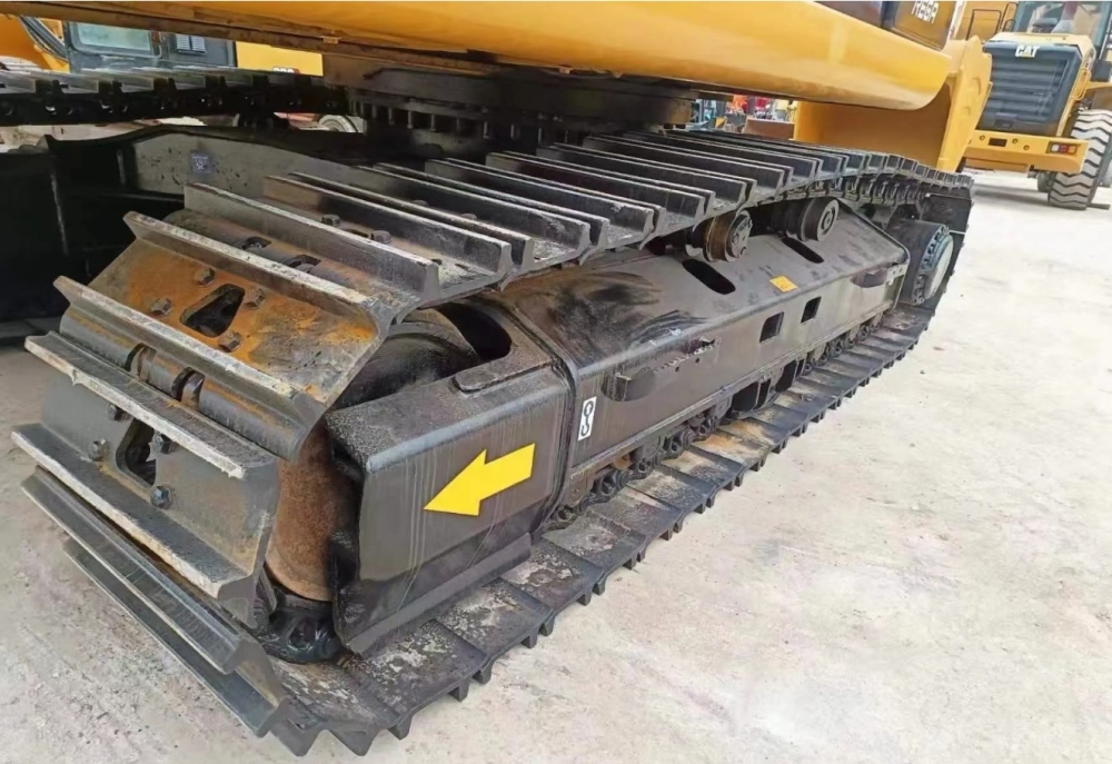 Used Caterpillar CAT330D2