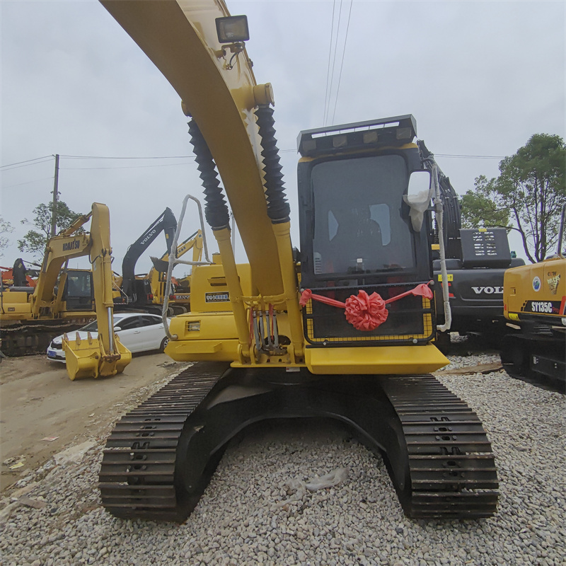 Used Komatsu PC130-7