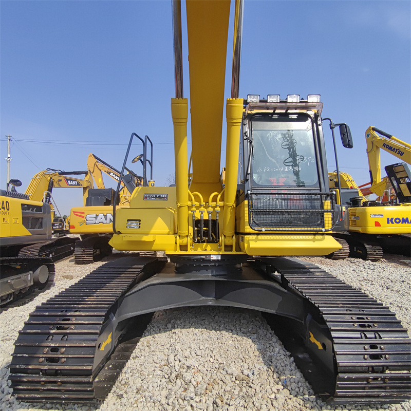 Used Komatsu PC220-8MO