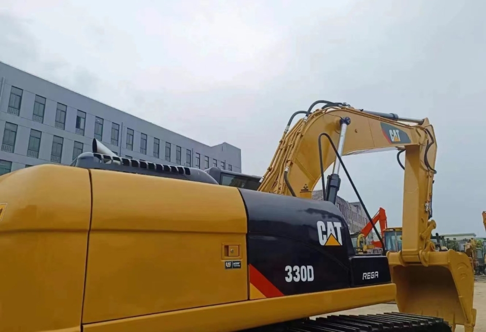 Used Caterpillar CAT330D2