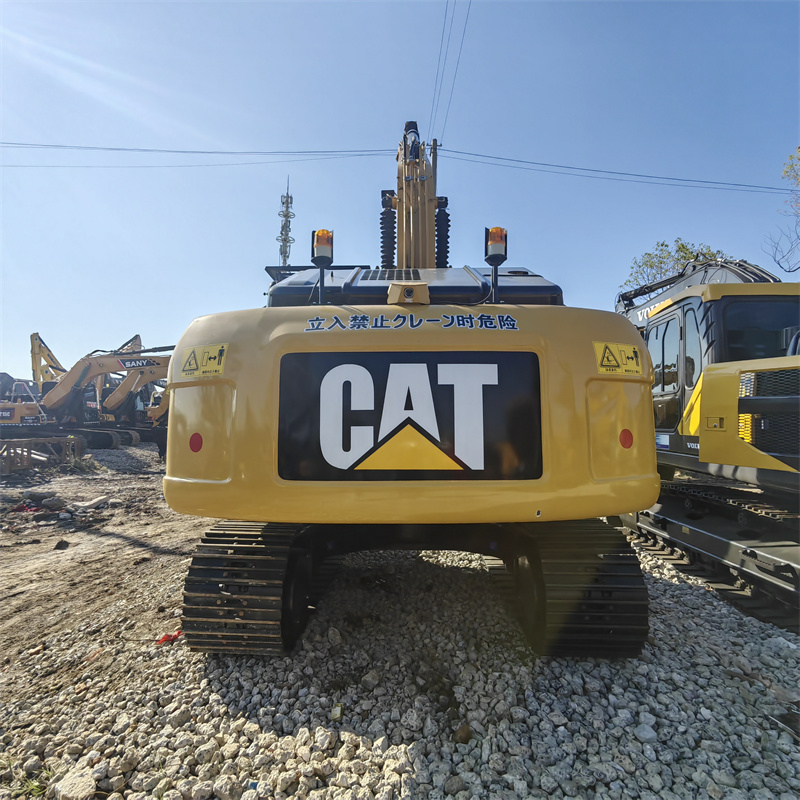 Used Caterpillar CAT320D2