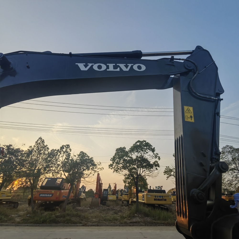 Used Volvo EC290