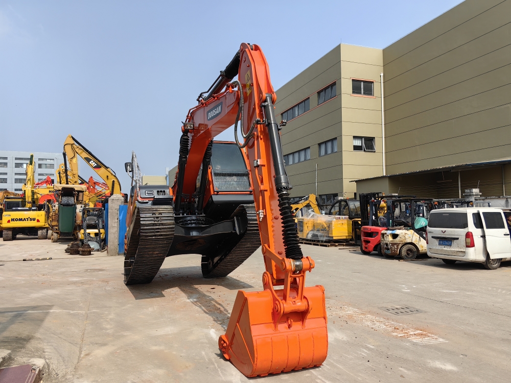 Used Doosan DX150