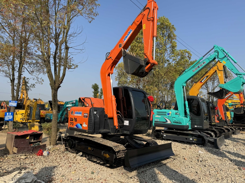 Used Hitachi ZX70