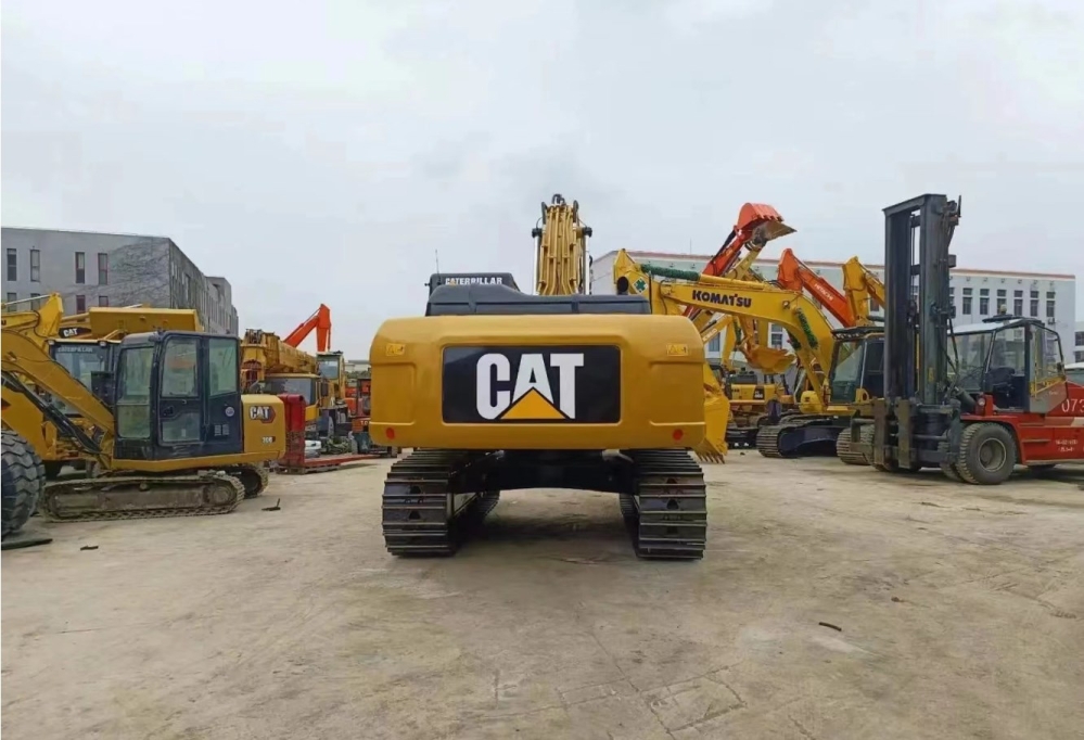 Used Caterpillar CAT330D2