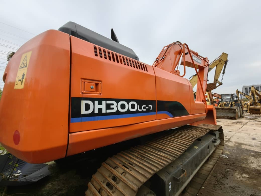 Used Doosan DH300