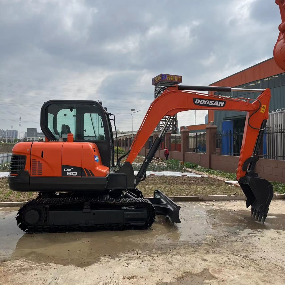 Used Doosan DX60-9