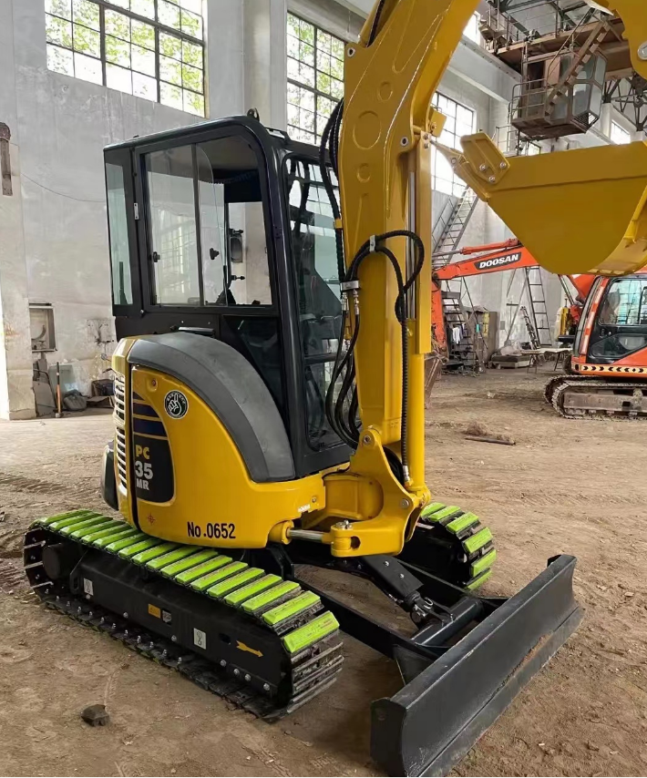 Used Komatsu PC35