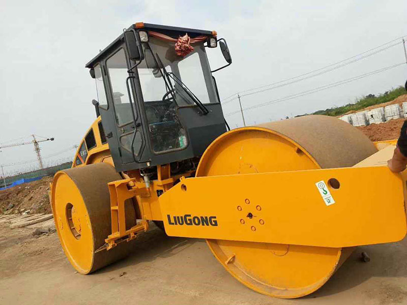 Used LIUGONG CLG6327