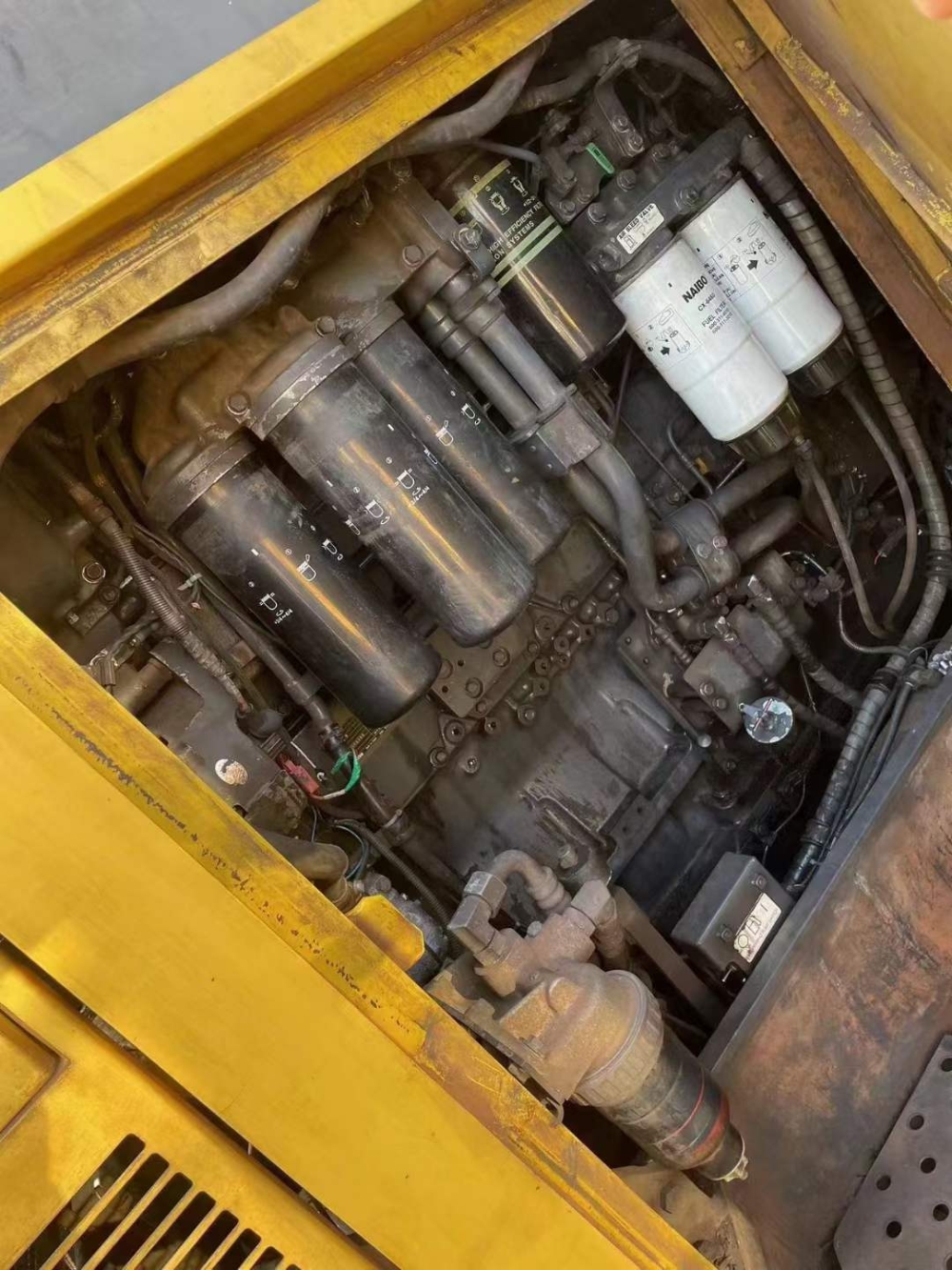 Used KOMATSU WA600