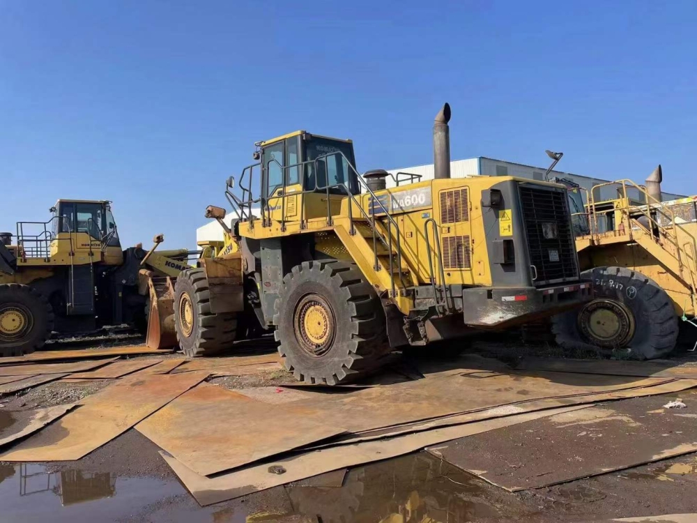 Used KOMATSU WA600