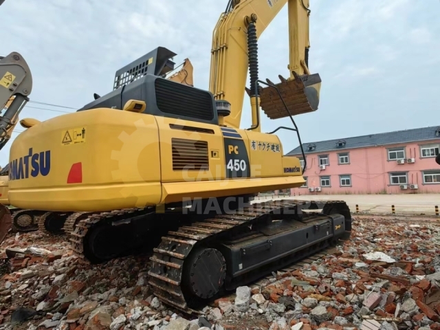 Used Komatsu PC450-8