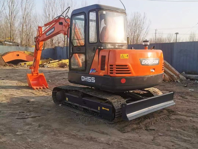 Used Doosan DH55