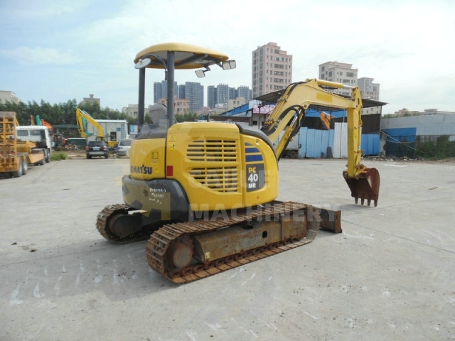 Used Komatsu PC40MR-3