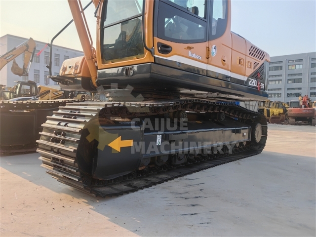 Used Hyundai R220-9