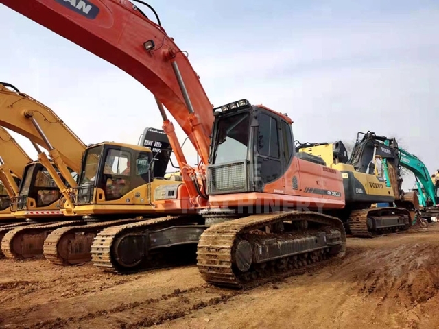 Used Doosan DX380