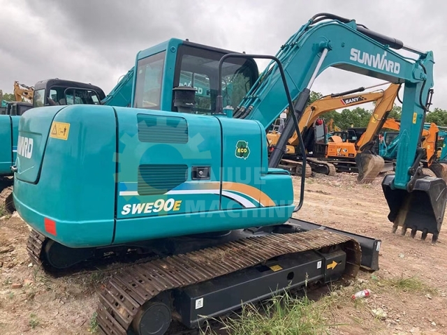 Used Sunward SWE90E