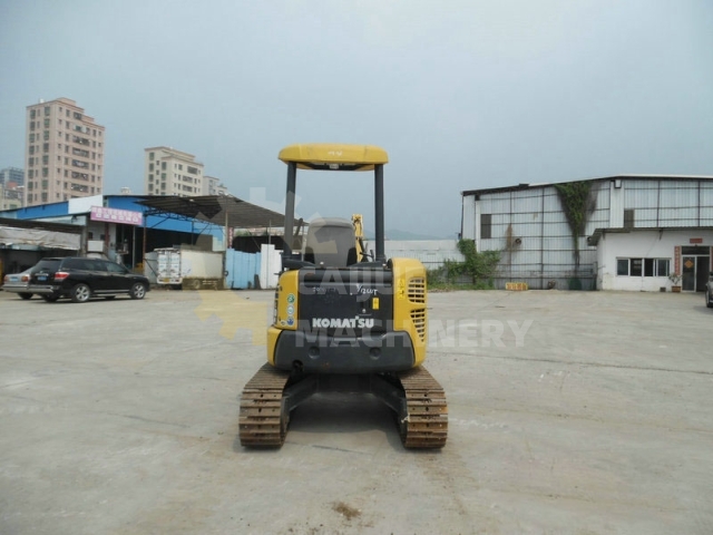 Used Komatsu PC30MR-2