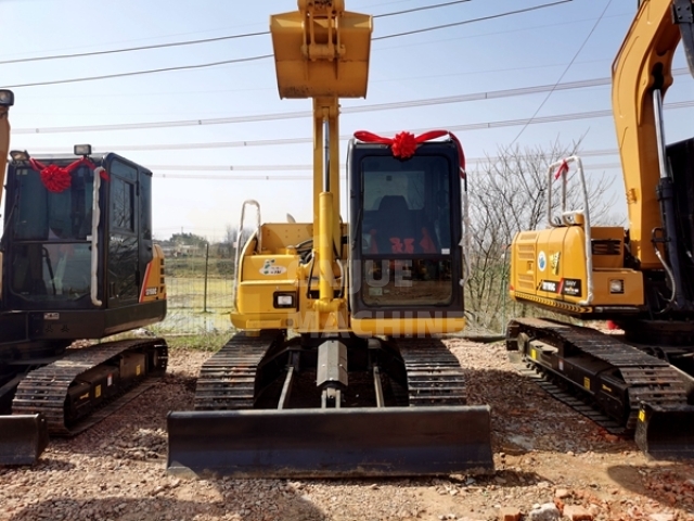 Used Komatsu PC70-8