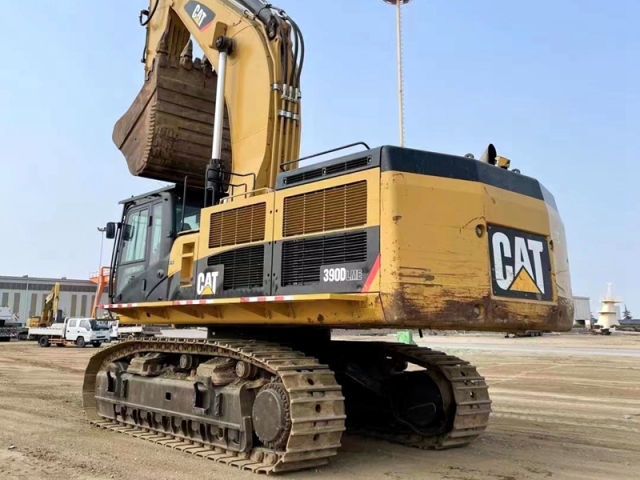 Used Caterpillar CAT390D