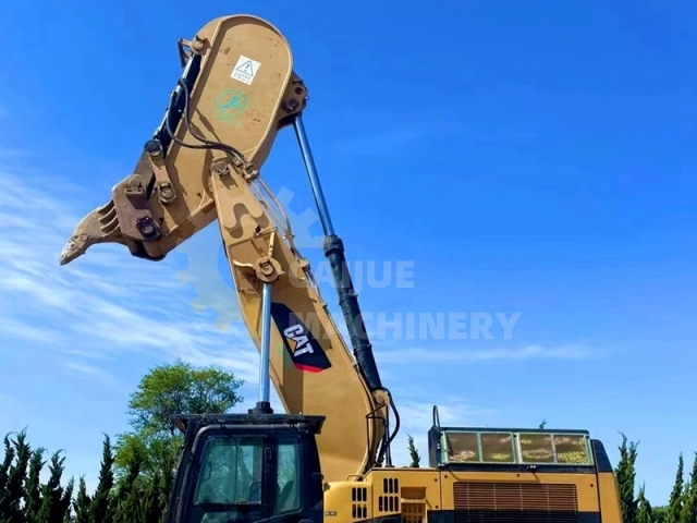 Used Caterpillar CAT374D