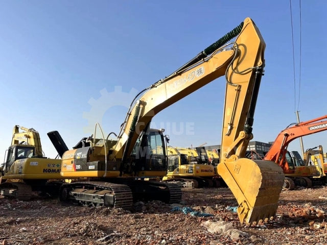 Used Caterpillar CAT320D