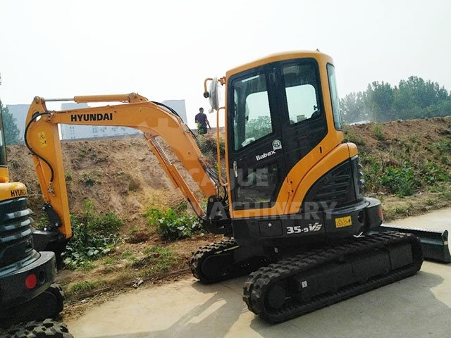 Used Hyundai R35-9VS