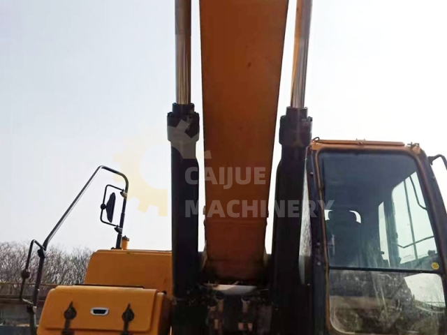 Used Hyundai R350VS